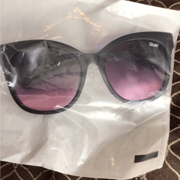 NEW! Rare Quay Australia It’s My Way Oversized cateye sunglasses